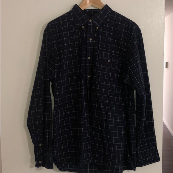 Excellent condition plaid Ralph Lauren button down - Picture 3 of 3
